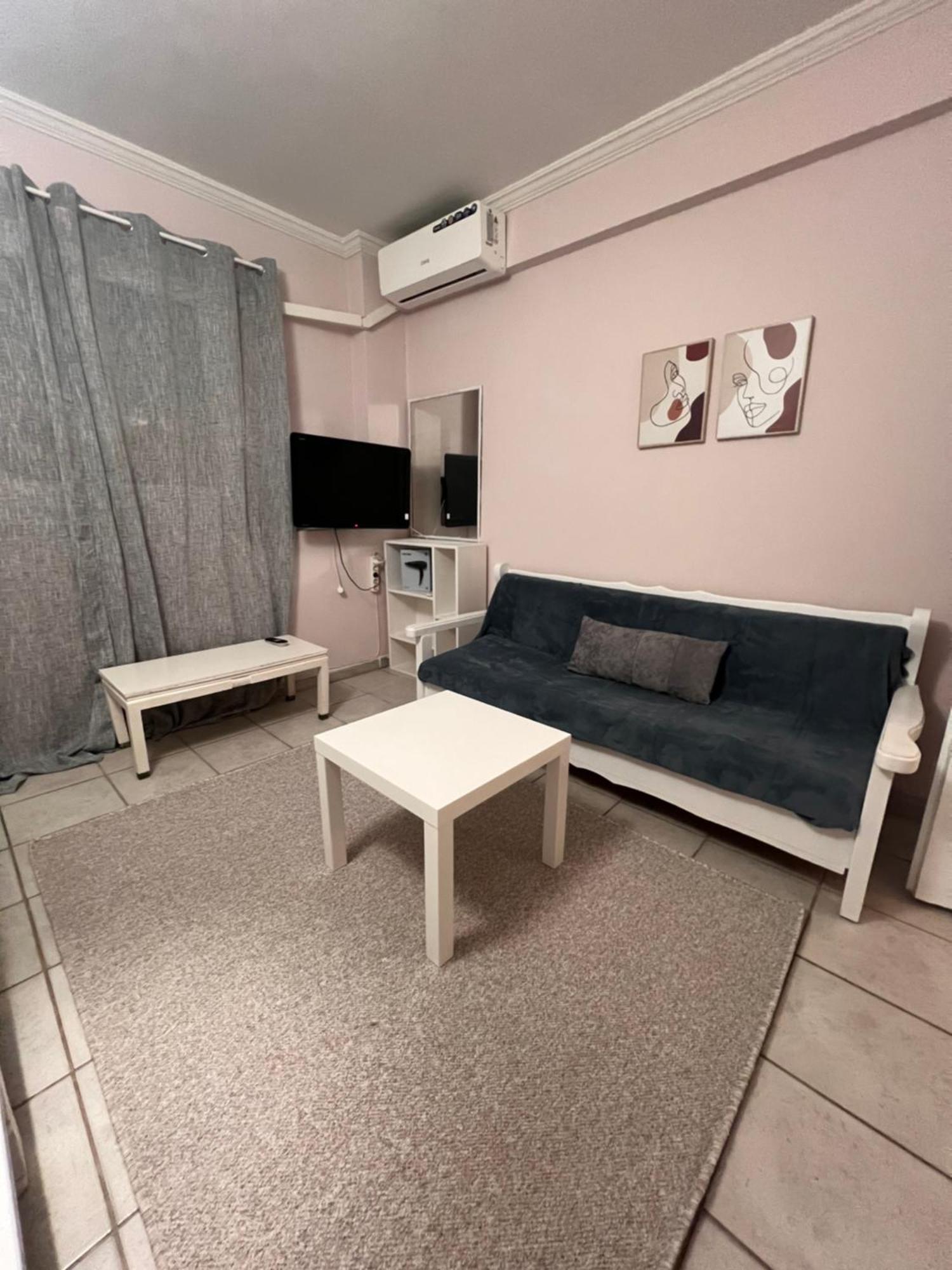 Cozy Apartment In Neos Kosmos Atény Exteriér fotografie